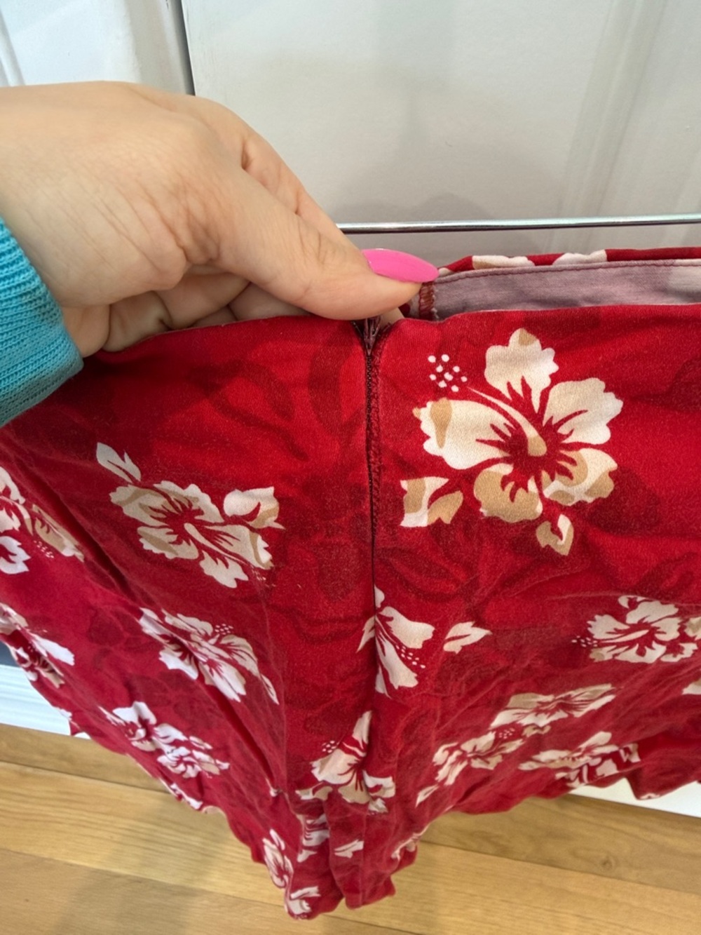 Paraphrase Red Floral Skort with Zip Pockets - Picture 7 of 8